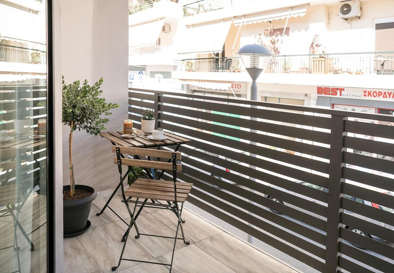 Elvira City Apartment Chrissi Akti Chania Exterior foto